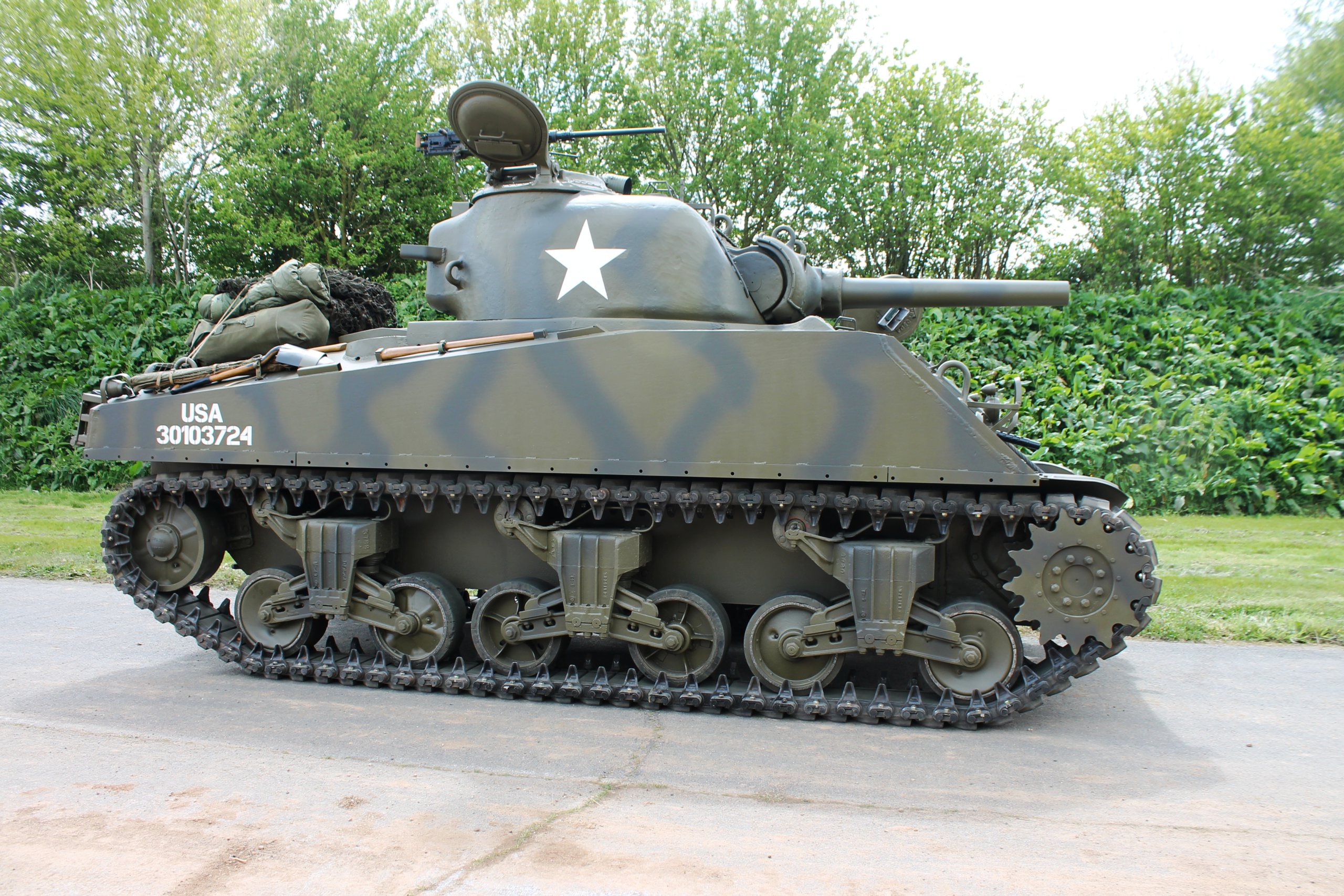 Discover our restorations of ww2 classic tanks…