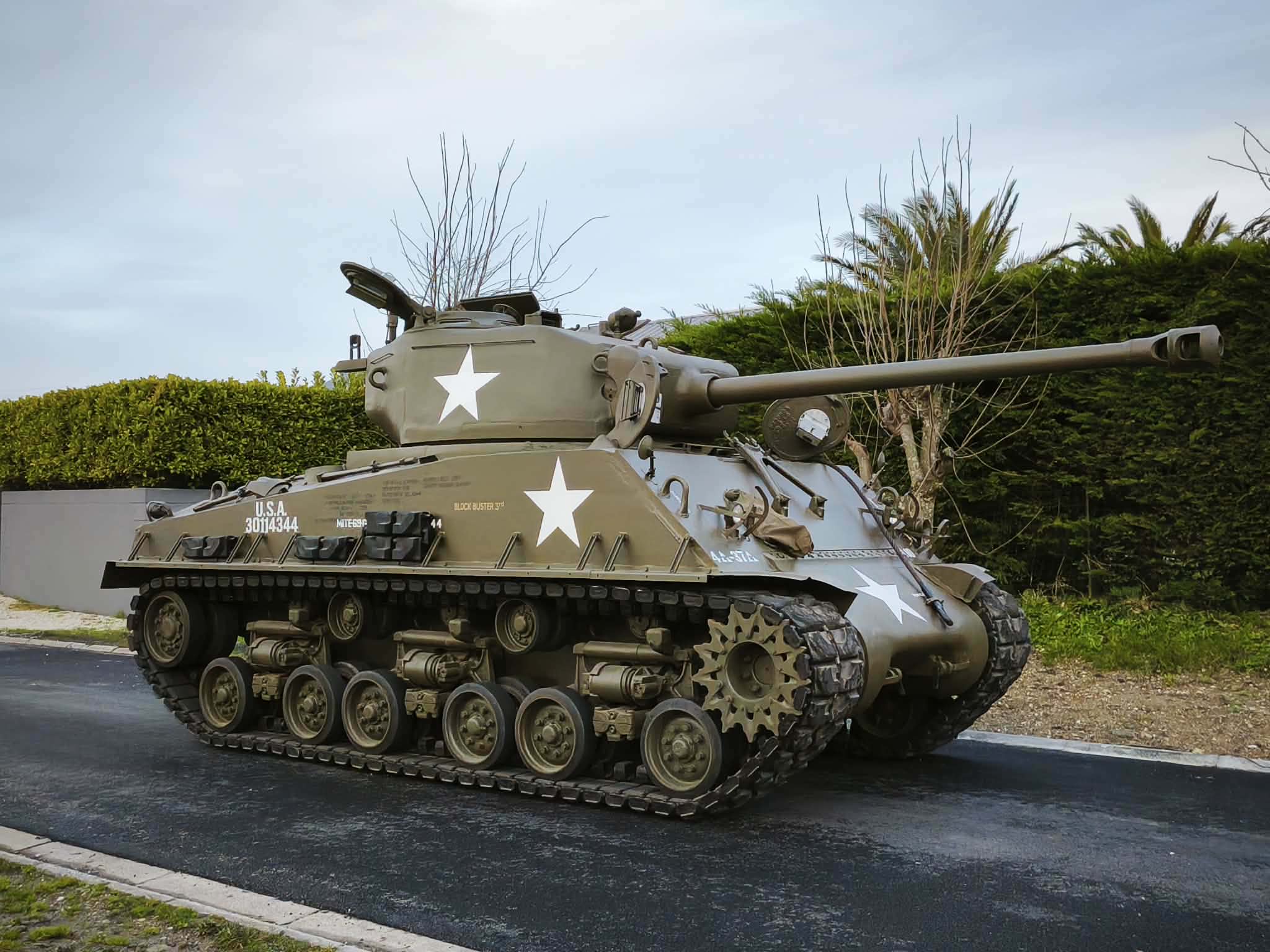 M4 A3 E8 SHERMAN -76W